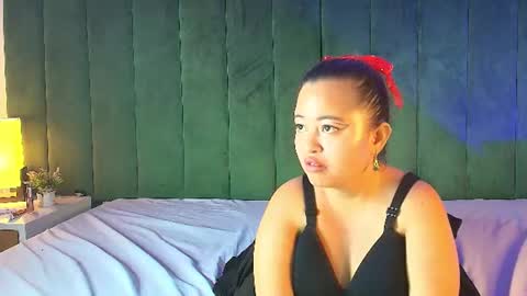 ALANA PETITE online show from 17, 7, 2026