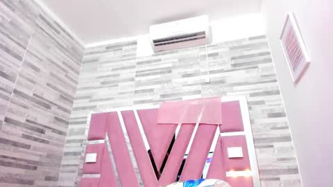 Snapshot of alana_roos chatting on 24, 1, 2025 Alana online show from 24, 1, 2025