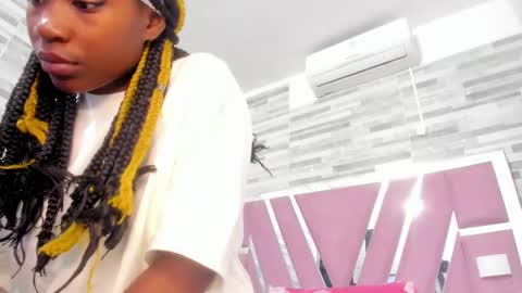 Snapshot of alana_roos chatting on 1, 3, 2025 Alana online show from 1, 3, 2025