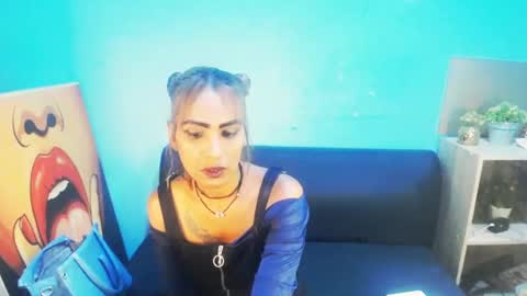 alanadelray online show from 16, 1, 2025