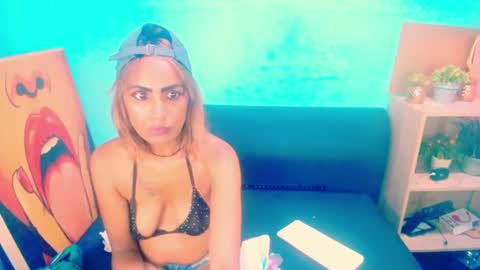 alanadelray online show from 26, 1, 2025