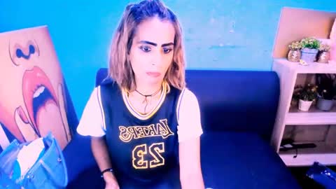alanadelray online show from 10, 2, 2025