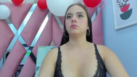 Snapshot of alanaflores chatting on 3, 2, 2025 Alana Flores online show from 3, 2, 2025