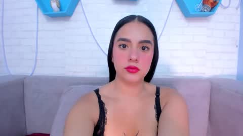 Snapshot of alanaflores chatting on 11, 3, 2025 Alana Flores online show from 11, 3, 2025