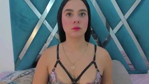 Snapshot of alanaflores chatting on 20, 9, 2025 Alana Flores online show from 20, 9, 2025