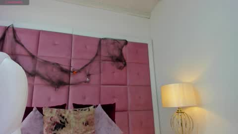 alanah_connors online show from 1, 11, 2025