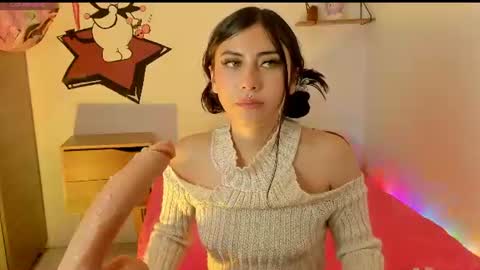 Snapshot of alanalois_ chatting on 9, 7, 2026 ALANA Please follow me online show from 9, 7, 2026