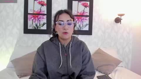  Alana Whitte  online show from 22, 12, 2025