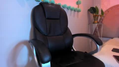 alanna_blaze online show from 17, 10, 2025