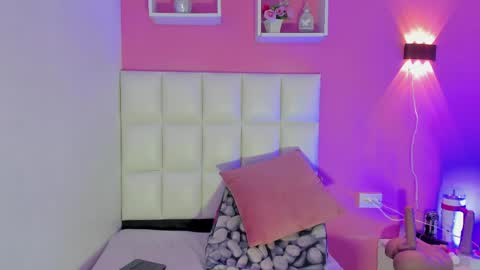 Snapshot of alanna_hot3 chatting on 30, 4, 2026 Ana online show from 30, 4, 2026