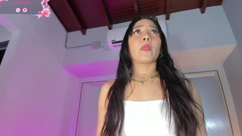 Snapshot of alannaajoness chatting on 29, 4, 2026 Alanna Jonnes online show from 29, 4, 2026