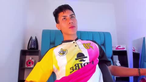 alannaughty_ online show from 15, 1, 2025