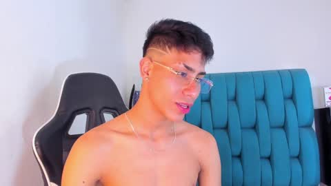 alannaughty_ online show from 26, 1, 2025