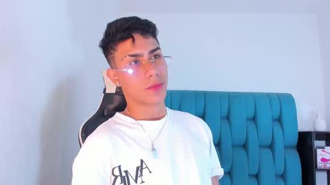 alannaughty_ online show from 27, 2, 2025