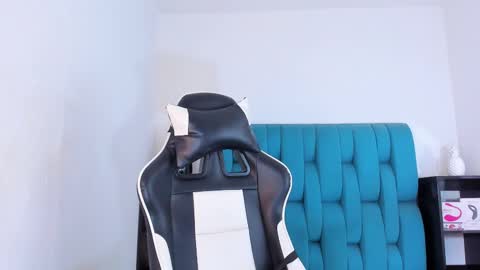 alannaughty_ online show from 6, 3, 2025