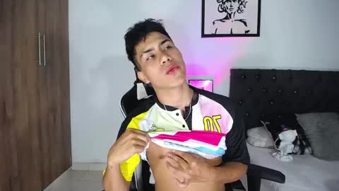 alannaughty_ online show from 30, 10, 2025