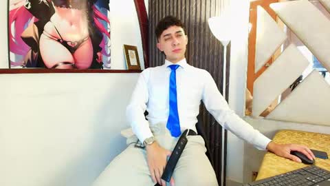 alantaylorr_ online show from 30, 5, 2026