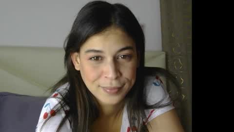 Snapshot of alaouirim25 chatting on 15, 3, 2026 AllylicArabis online show from 15, 3, 2026