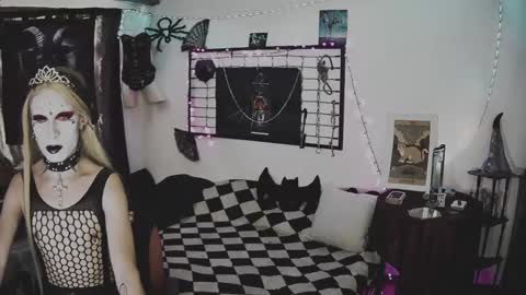 Mistic witch online show from 12, 2, 2025