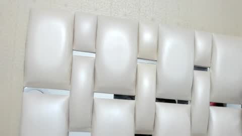 aleanders  online show from 1, 10, 2025