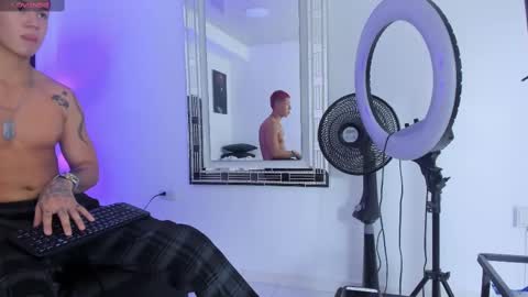 aleanders  online show from 6, 10, 2025