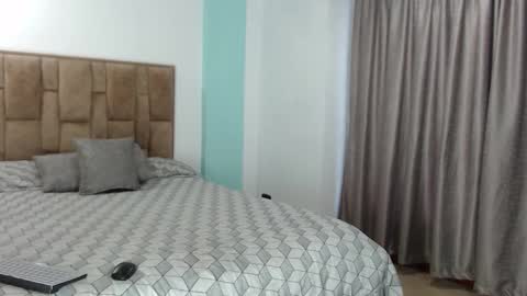 alejandra online show from 25, 11, 2025