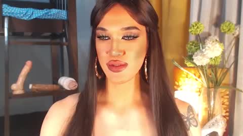 aleinacroft online show from 3, 3, 2025