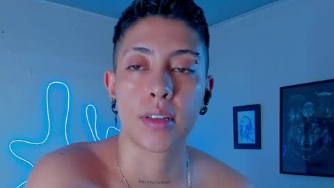 Snapshot of aleja1214 chatting on 20, 10, 2025 Alejandra online show from 20, 10, 2025