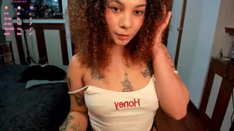 Snapshot of aleja1234lo chatting on 9, 9, 2025 aleja1234lo online show from 9, 9, 2025