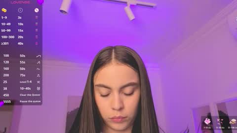 Alejandra online show from 6, 3, 2026