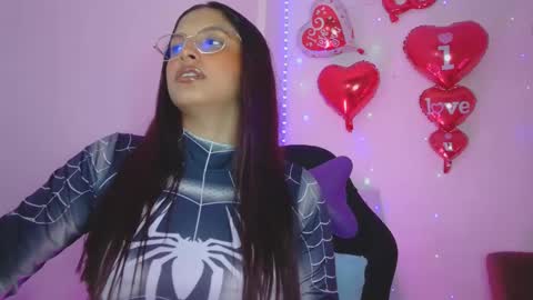 Aleja Harker  online show from 29, 1, 2025