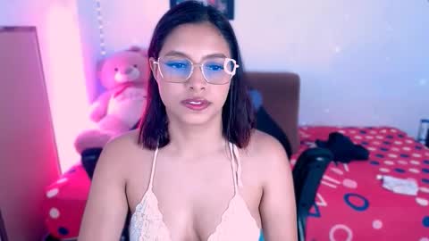 Aleja Harker  online show from 27, 10, 2025