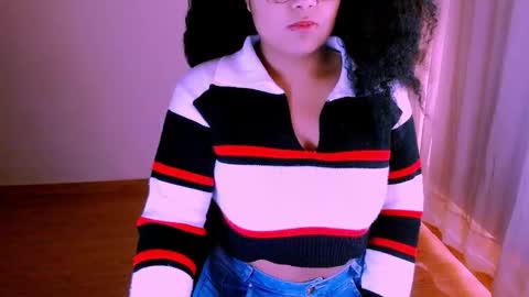 Alejandra  online show from 19, 10, 2025