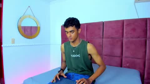 Snapshot of alejandro_williams chatting on 16, 5, 2026 Alejandro williams online show from 16, 5, 2026