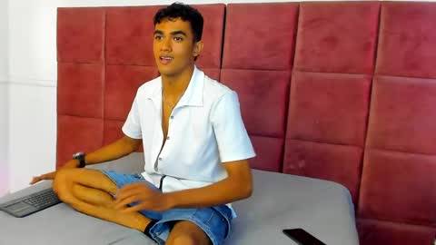 Snapshot of alejandro_williams chatting on 17, 5, 2026 Alejandro williams online show from 17, 5, 2026