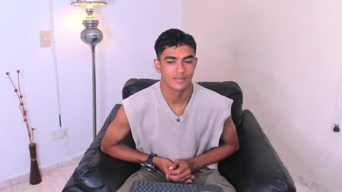 Snapshot of alejandro_williams chatting on 27, 5, 2026 Alejandro williams online show from 27, 5, 2026