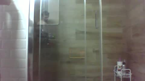 Snapshot of alejandrodiezcortes chatting on 5, 1, 2025 catch33 online show from 5, 1, 2025