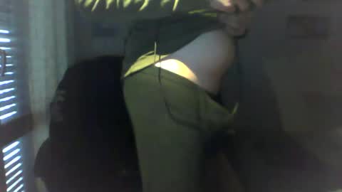 Snapshot of alejandrodiezcortes chatting on 24, 2, 2025 catch33 online show from 24, 2, 2025