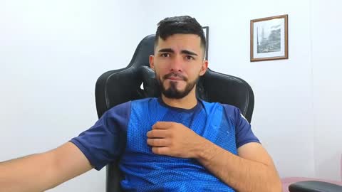 alejandroo_7 online show from 24, 1, 2025