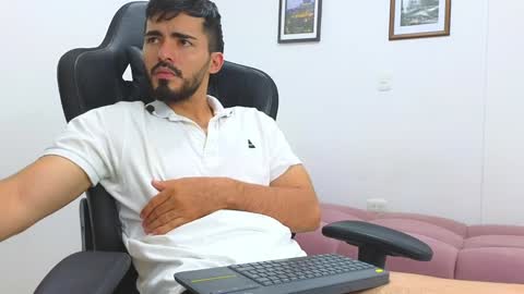 alejandroo_7 online show from 7, 2, 2025