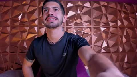 Alejo  online show from 9, 11, 2025