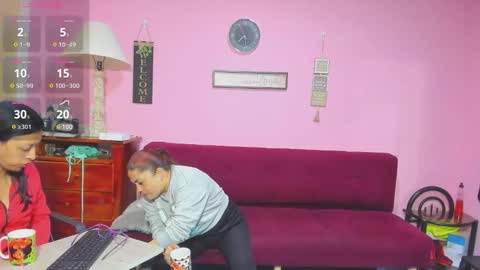 zoe and Kataleya online show from 10, 9, 2025