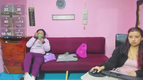 zoe and Kataleya online show from 16, 10, 2025