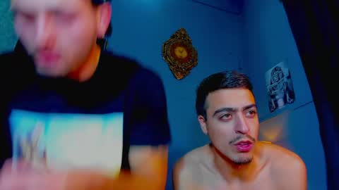 alejo_323__ online show from 19, 4, 2026