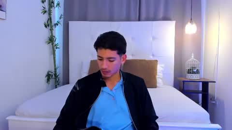 Snapshot of alejo_exotic chatting on 20, 7, 2026 alejo_exotic online show from 20, 7, 2026