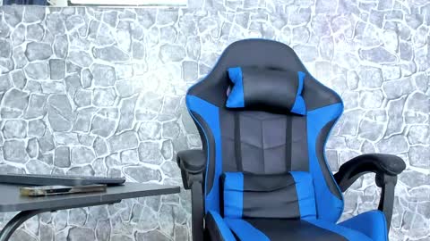 alejo peverell online show from 12, 4, 2026