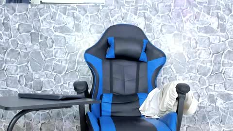 alejo peverell online show from 13, 4, 2026