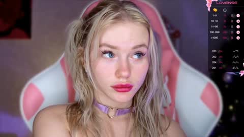 Snapshot of aleksalore chatting on 13, 12, 2024 Lexi online show from 13, 12, 2024