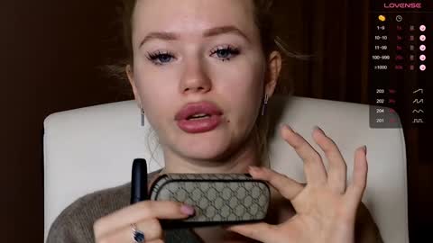 Snapshot of aleksalore chatting on 20, 12, 2024 Lexi online show from 20, 12, 2024