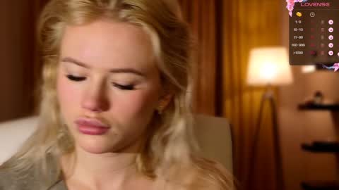 Snapshot of aleksalore chatting on 23, 12, 2024 Lexi online show from 23, 12, 2024